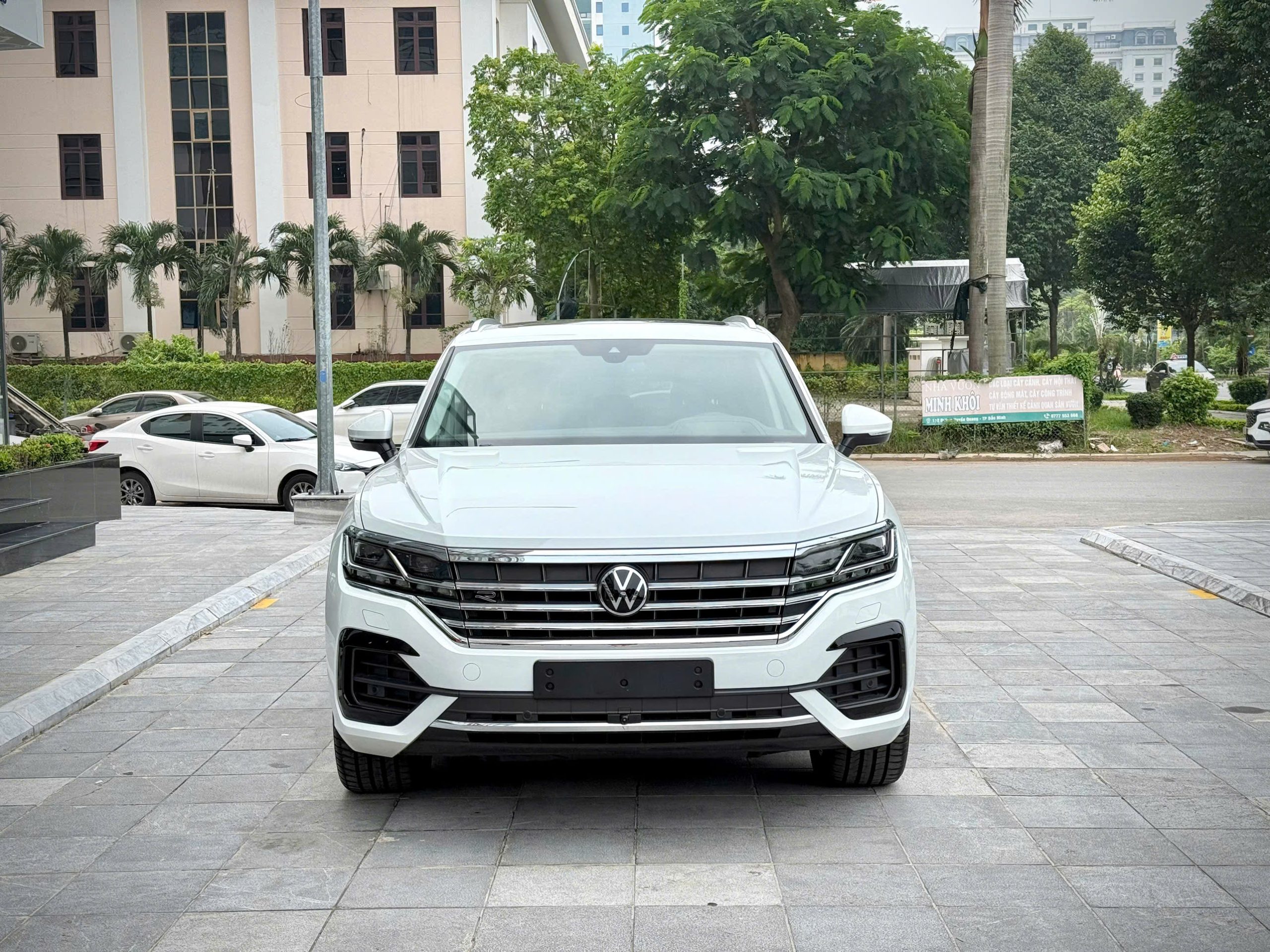 Volkswagen-Bac-Ninh-Touareg-Luxury